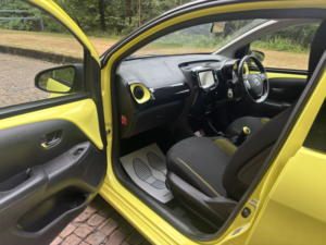 2017 Toyota Aygo 1.0 Vvt-I X-Cite 3 Yellow Bi-Tone in Yellow — image 5