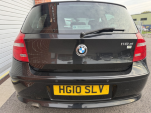 2010 BMW 1 Series 2.0 118d Sport 5 Door in Black — image 5