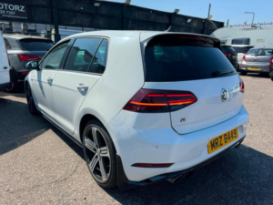 2017 Volkswagen Golf 2.0 Tsi Bluemotion Tech R DSG 4motion Euro 6 (s/s) 5dr in White — image 4