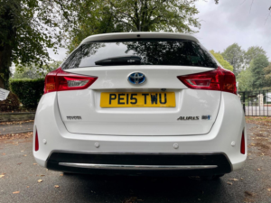 2015 Toyota Auris 1.8 Vvt-H Excel Touring Sports CVT Euro 5 (s/s) 5dr in White — image 6