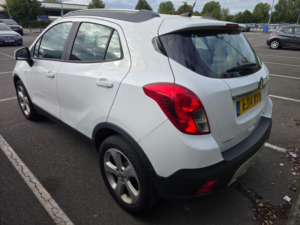 2014 Vauxhall Mokka 1.7 Cdti Tech Line 2WD Euro 5 (s/s) 5dr in White — image 4