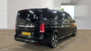 2021 Mercedes-Benz Eqv Eqv 300e 90kwh Sport (premium) MPV 5dr Electric Auto (204 Ps) in Black — image 4