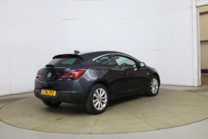 2016 Vauxhall Astra Gtc 1.6 Cdti Ecoflex Sri Euro 6 (s/s) 3dr in Black — image 6