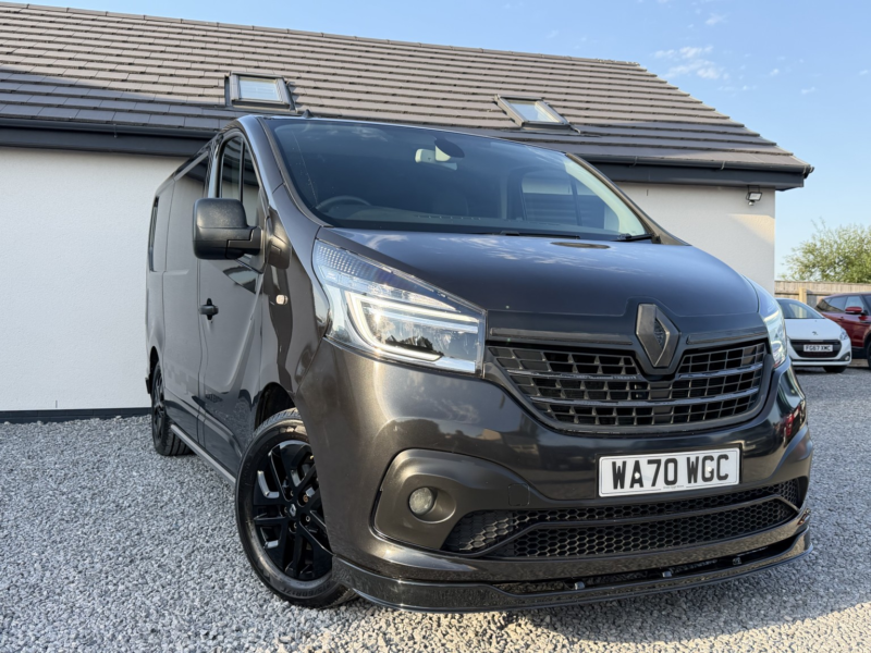 2020 Renault Trafic 2.0 Sl28 Energy Dci 170 Auto Edc Black Edition My20 in Black — image 1