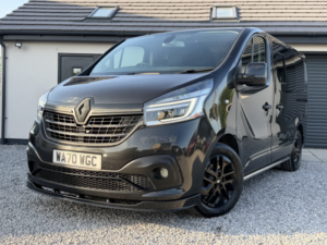 2020 Renault Trafic 2.0 Sl28 Energy Dci 170 Auto Edc Black Edition My20 in Black — image 2