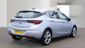 2017 Vauxhall Astra 1.4i Turbo Sri Auto Euro 6 (s/s) 5dr in Silver — image 5