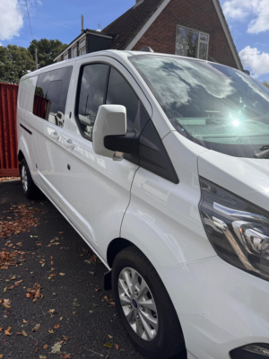 2022 Ford Transit 2.0 Transit Custom Limited Dciv 300 L2 2.0l Ecoblue 130ps Fwd 6 Speed Manual in White — image 3