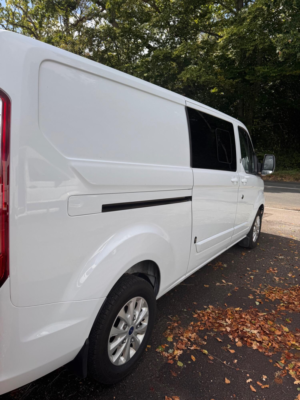 2022 Ford Transit 2.0 Transit Custom Limited Dciv 300 L2 2.0l Ecoblue 130ps Fwd 6 Speed Manual in White — image 5
