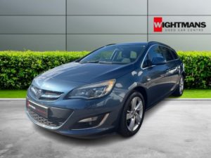 2014 Vauxhall Astra 1.6 16v Sri in Blue — image 3