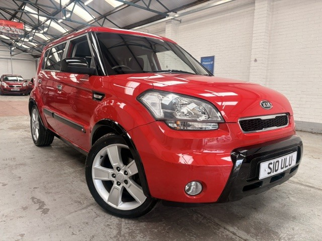 2009 Kia Soul 1.6 Crdi Samba in Red — image 1