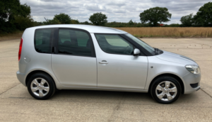 2014 Skoda Roomster 1.2 Tsi Se Automatic in Silver — image 3