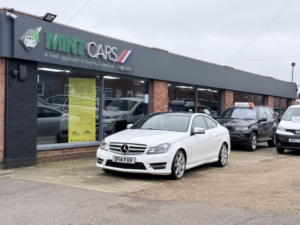 2014 Mercedes-Benz C Class 2.1 C220 Cdi Amg Sport Edition in White — image 2