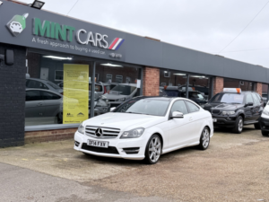 2014 Mercedes-Benz C Class 2.1 C220 Cdi Amg Sport Edition in White — image 6