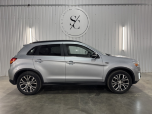 2015 Mitsubishi Asx 1.6 D Zc-H in Silver — image 2