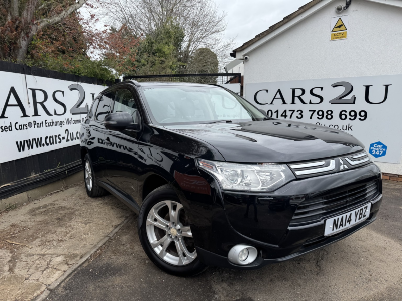2014 Mitsubishi Outlander 2.2 Di-D Gx4 in Black — image 1