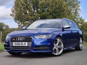 2016 Audi S6 Avant 4.0 Tfsi V8 in Blue — image 2