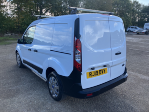 2019 Ford Transit Connect 1.5 220 Ecoblue in White — image 4
