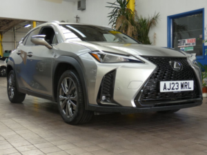 2023 Lexus Ux 2.0 250h F Sport Design SUV 5dr Petrol Hybrid E-CVT Euro 6 (s/s) (184 Ps) in Silver — image 3