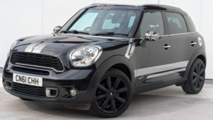 2011 MINI Countryman 1.6 Cooper S All4 Euro 5 (s/s) 5dr in Black — image 3