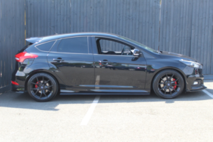 2015 Ford Focus 2.0 T Ecoboost St-3 in Black — image 4