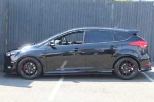 2015 Ford Focus 2.0 T Ecoboost St-3 in Black — image 5