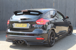 2015 Ford Focus 2.0 T Ecoboost St-3 in Black — image 6
