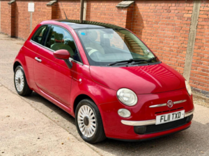 2011 Fiat 500 1.2 Lounge Euro 5 (s/s) 3dr in Red — image 2