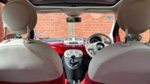2011 Fiat 500 1.2 Lounge Euro 5 (s/s) 3dr in Red — image 5