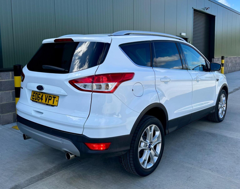 2014 Ford Kuga 2.0 Tdci Titanium AWD Euro 5 5dr in White — image 1