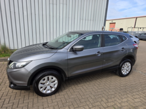 2015 Nissan Qashqai 1.2 Dig-T Visia in Grey — image 6
