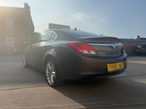 2010 Vauxhall Insignia 1.8 16v Sri Nav in Grey — image 3