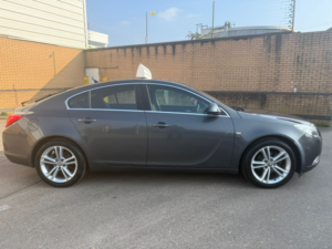 2010 Vauxhall Insignia 1.8 16v Sri Nav in Grey — image 5