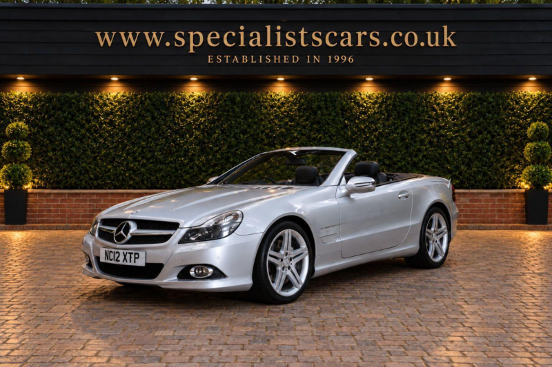 2012 Mercedes-Benz Sl 3.0 Sl300 7g-Tronic 2dr in Silver — image 1