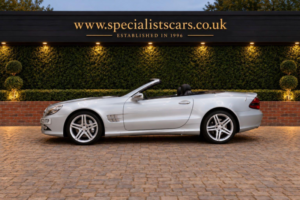2012 Mercedes-Benz Sl 3.0 Sl300 7g-Tronic 2dr in Silver — image 4