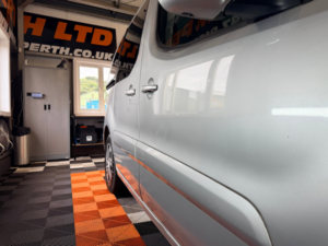 2017 Peugeot Partner Tepee Active B Hdi in Silver — image 6