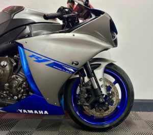 2014 Yamaha R1 1000 in Blue — image 6