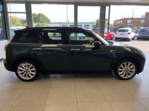 2016 MINI Clubman 1.5 Clubman Cooper in Green — image 4