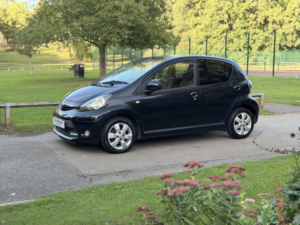 2012 Toyota Aygo 1.0 Vvt-I Fire in Black — image 6
