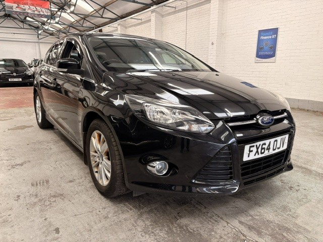 2014 Ford Focus 1.0 T Ecoboost Titanium Navigator in Black — image 1
