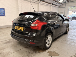 2014 Ford Focus 1.0 T Ecoboost Titanium Navigator in Black — image 4