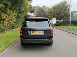 2018 Land Rover Range Rover 3.0 Sd V6 Vogue in Grey — image 4