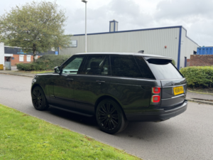 2018 Land Rover Range Rover 3.0 Sd V6 Vogue in Grey — image 5