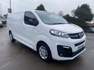 2022 Vauxhall Vivaro 1.5 Turbo D 2900 Sportive * No Vat * Brand New Engine Just Fitted Supplied By Vauxhall Main Dealer * in White — image 2