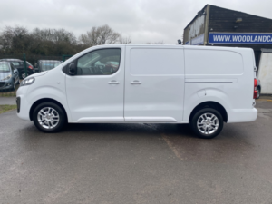 2022 Vauxhall Vivaro 1.5 Turbo D 2900 Sportive * No Vat * Brand New Engine Just Fitted Supplied By Vauxhall Main Dealer * in White — image 5
