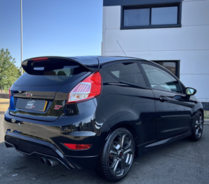 2016 Ford Fiesta 1.6 T Ecoboost St-3 in Black — image 2