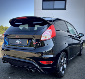2016 Ford Fiesta 1.6 T Ecoboost St-3 in Black — image 3