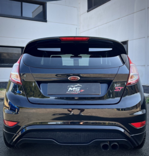 2016 Ford Fiesta 1.6 T Ecoboost St-3 in Black — image 4