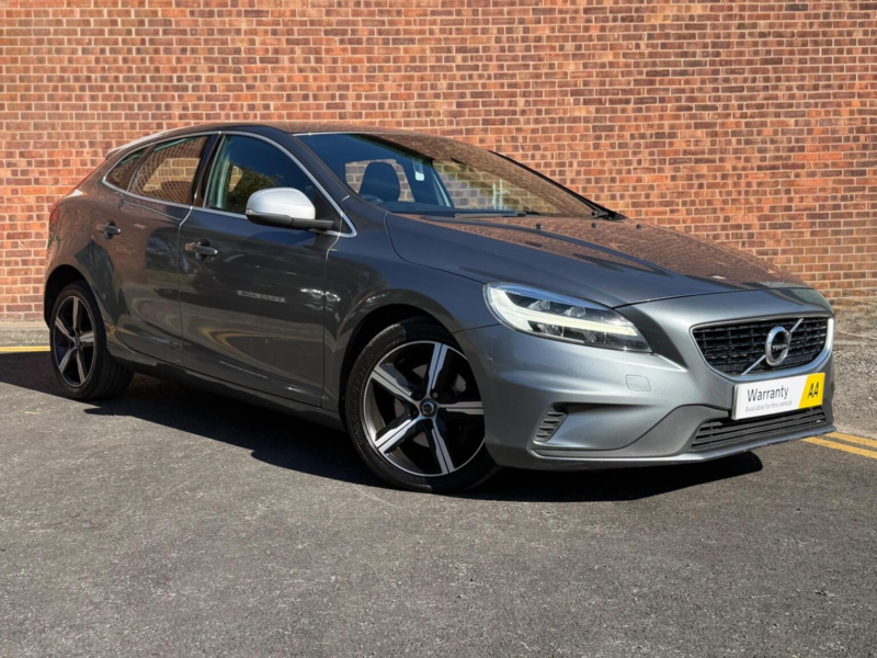 2017 Volvo V40 2.0 T2 R-Design Euro 6 (s/s) 5dr in Grey — image 1