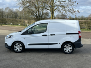 2019 Ford Transit Courier 1.5 Tdci Trend in White — image 5