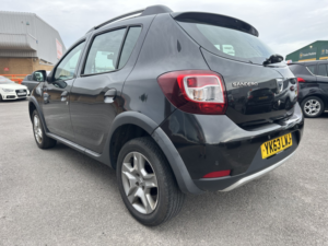 2013 Dacia Sandero Stepway 1.5 Dci Laureate in Black — image 4